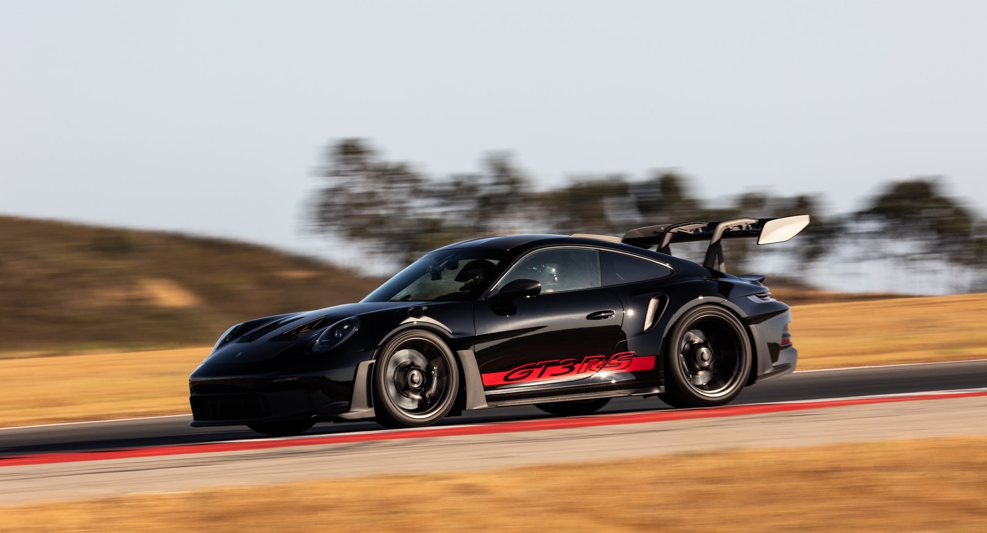 Porsche 992.1 GT3 RS exterior