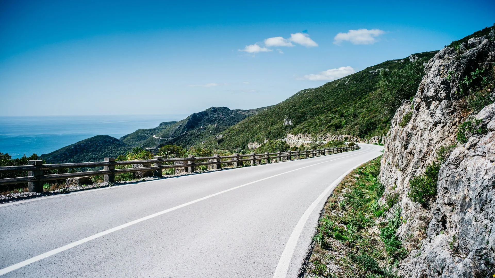blog post driving roads algarve img